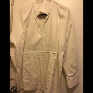 White pull over jacket with front pocket